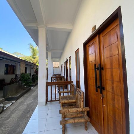 Bale Sunrise Hotel Gili Trawangan Exterior photo